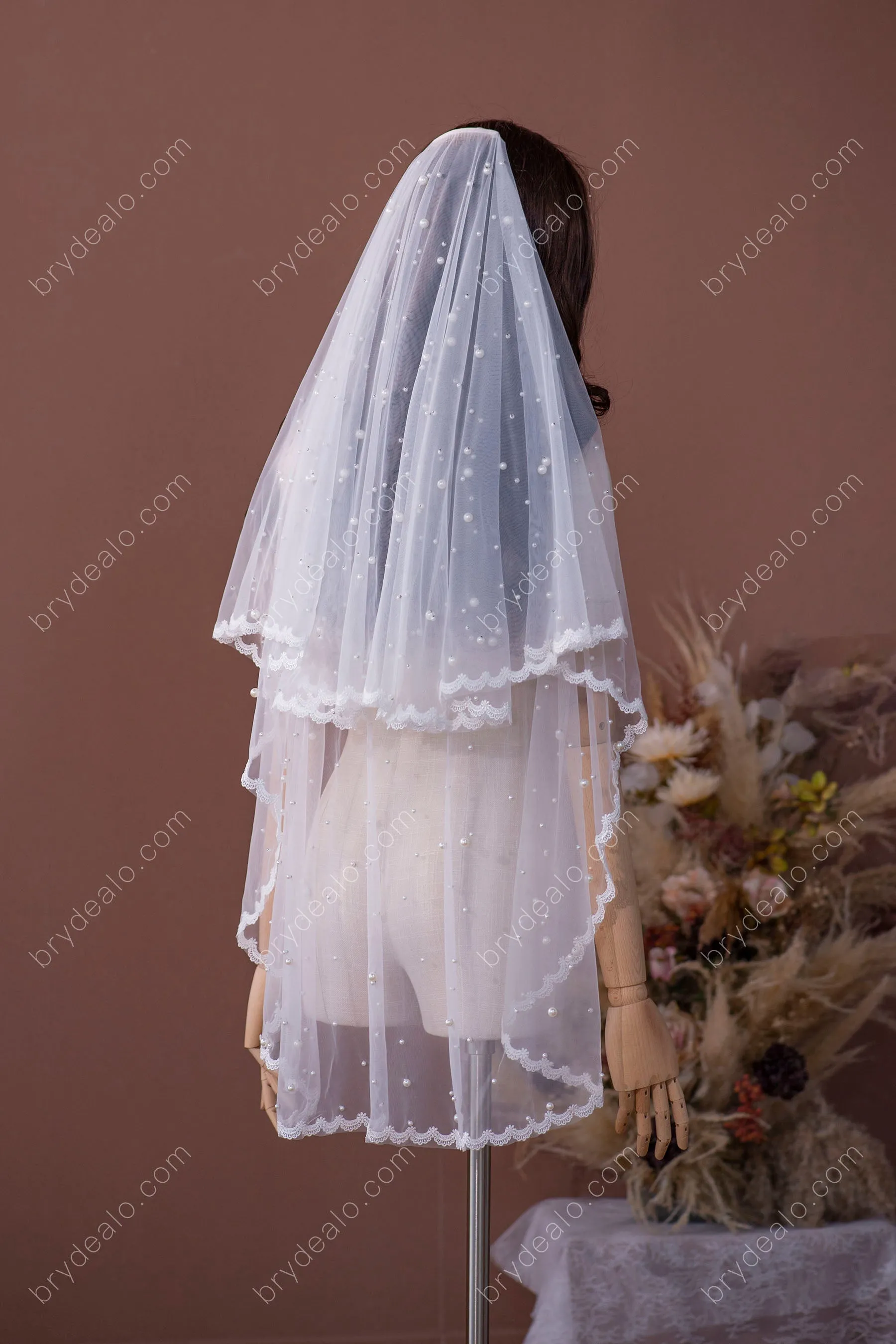 Cute Lace Pearls ballet Length Comb Bridal Veil