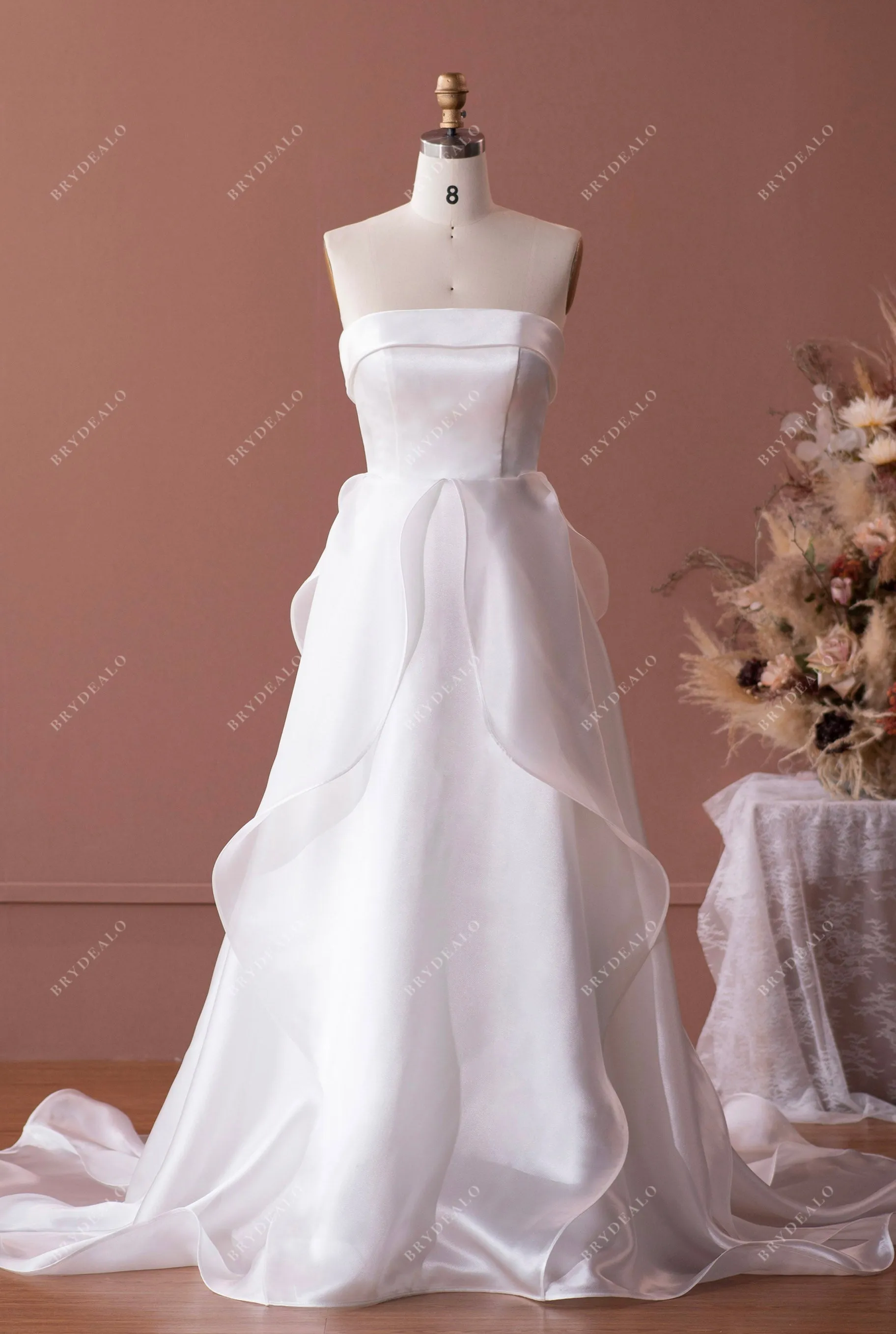 Elegant Strapless Organza Ruffled A-line Wedding Dress with Pockets