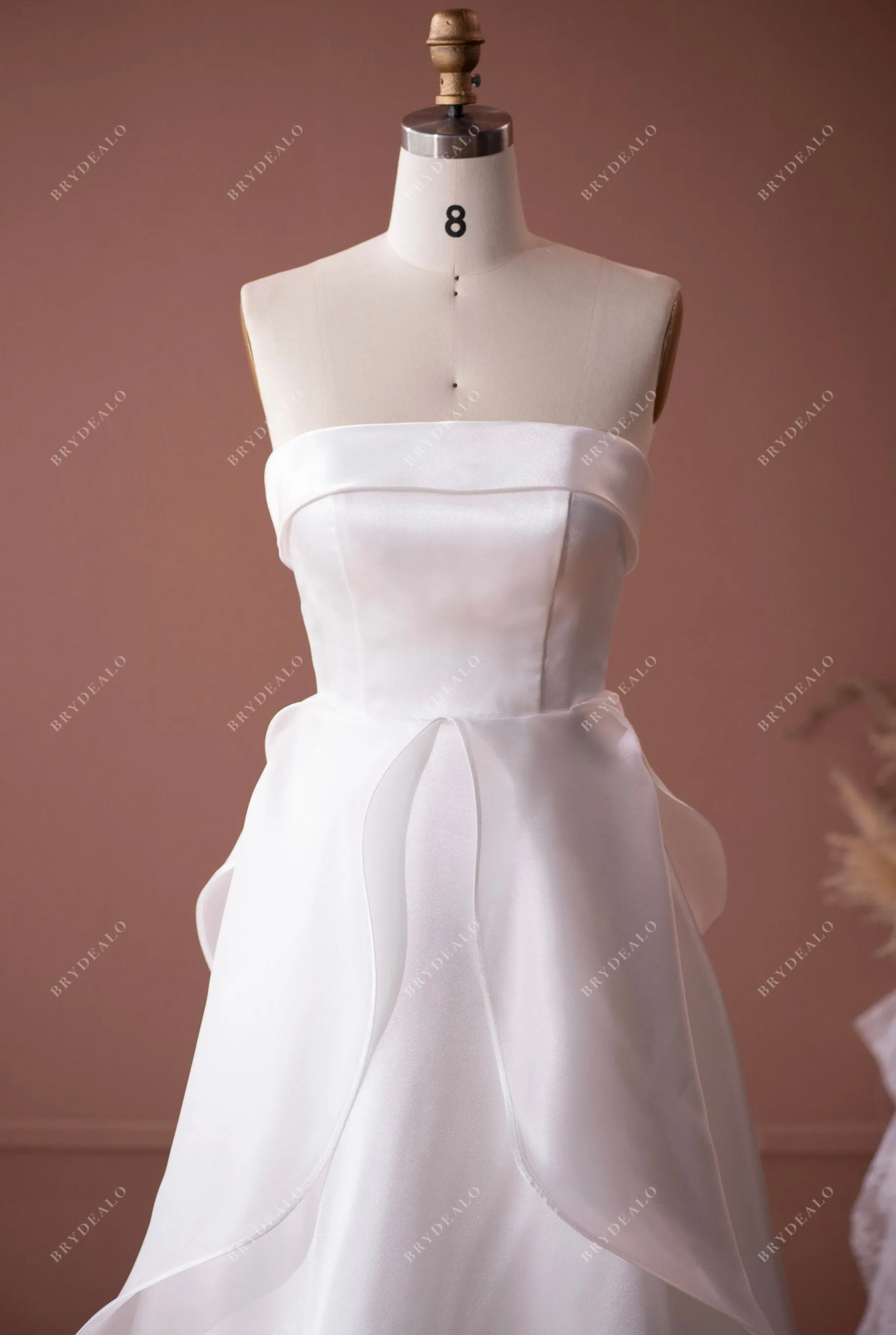 Elegant Strapless Organza Ruffled A-line Wedding Dress with Pockets