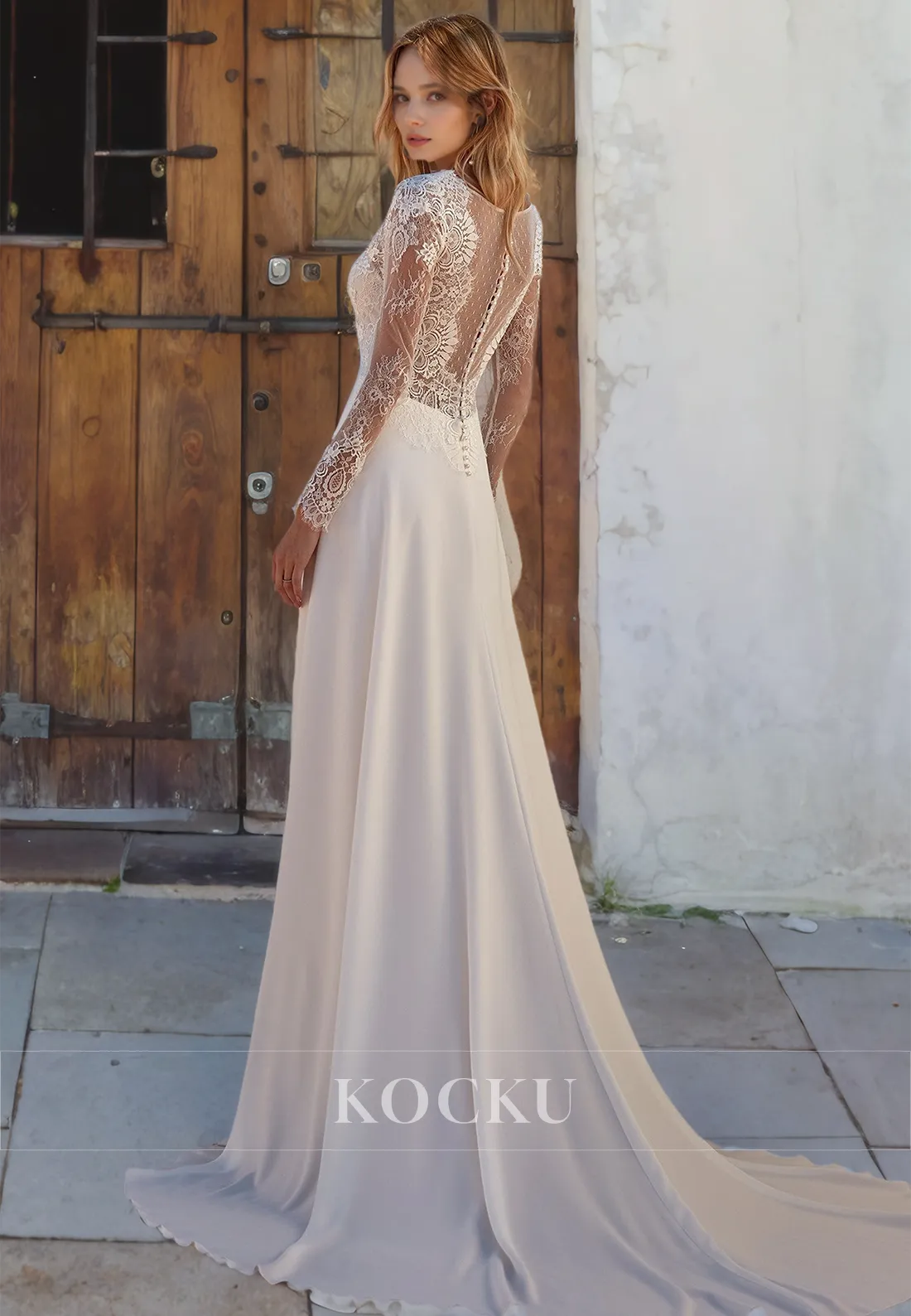 Sexy & Morden A-Line V-Neck Long sleeves Appliques Wedding Dress