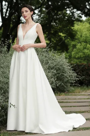 Simple V-neck Designer Textured Bridal Dress with Pockets