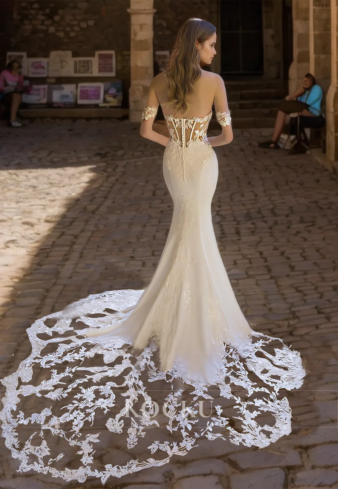 Sweetheart Stripe Mermaid Sleeveless Wedding Dress Appliques Satin Bridal Gowns with Lace Train