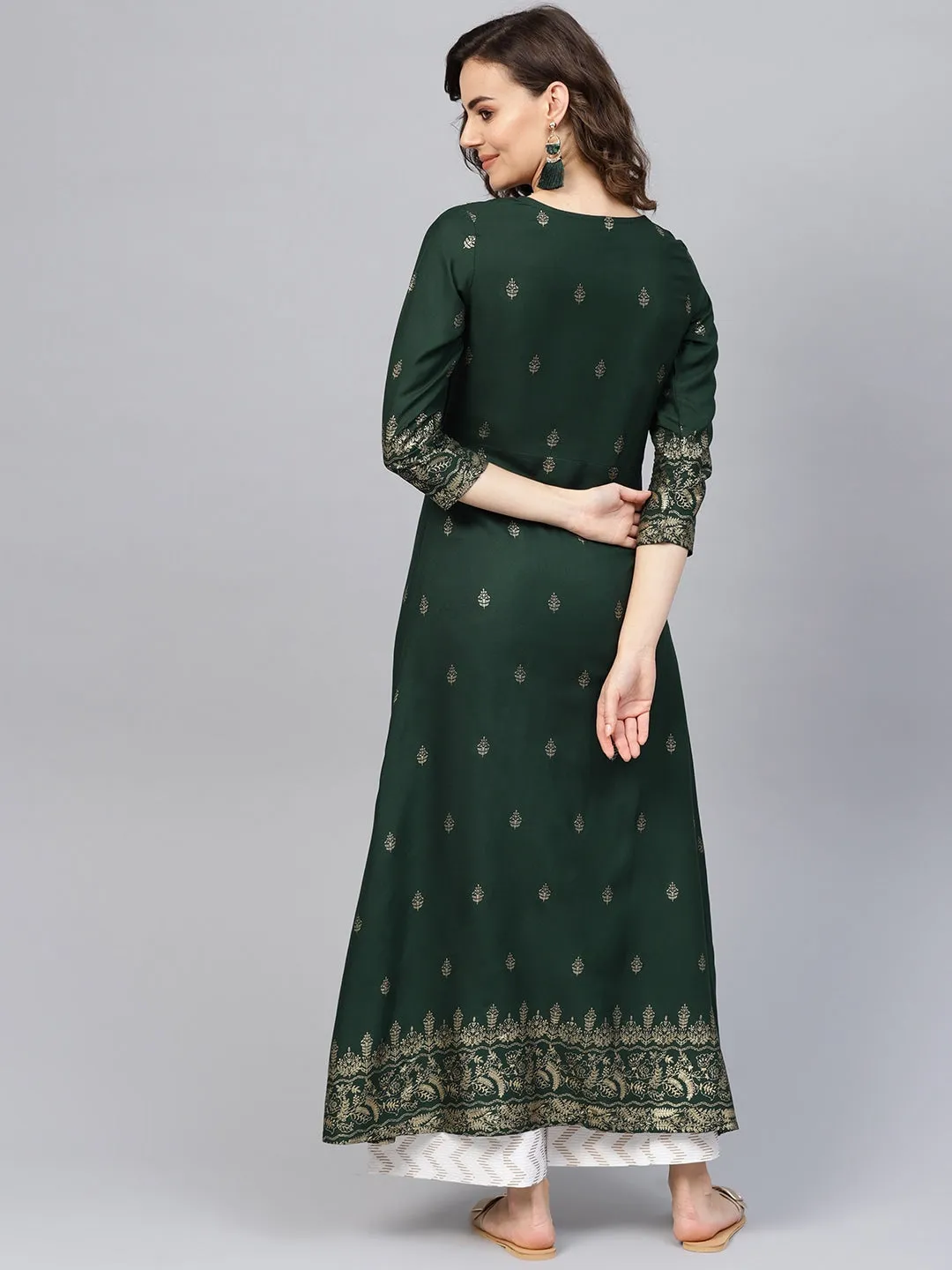 Women Green & Golden A-Line Kurta